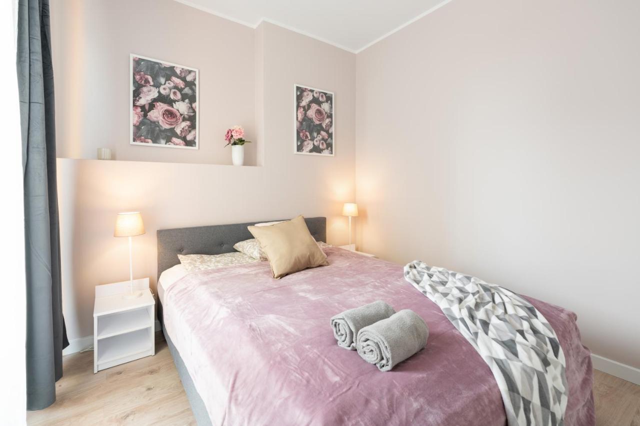 Superapart Aignera Apt 4, Family Friendly Oasis Warschau Buitenkant foto
